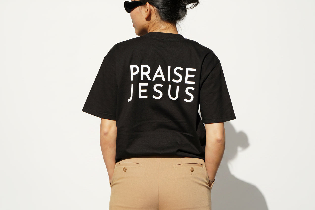 PRAISE JESUS CLASSIC TEE